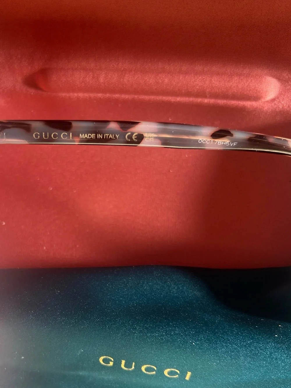 Gucci beautiful pair